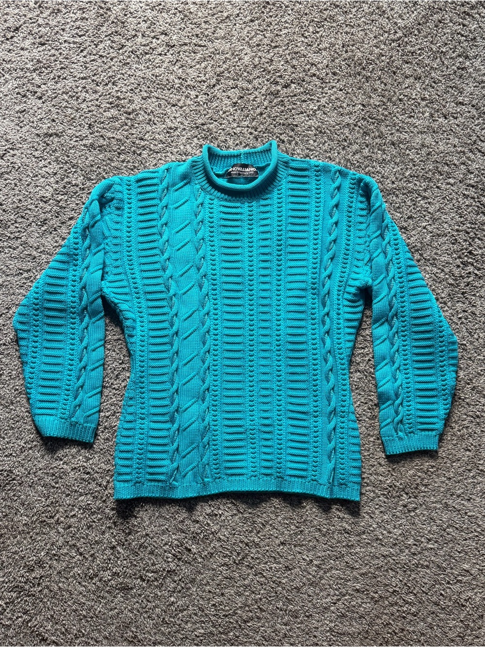 Vintage 1980s German-Made Dino Valiano Turquoise Cable Knit Sweater size D/40